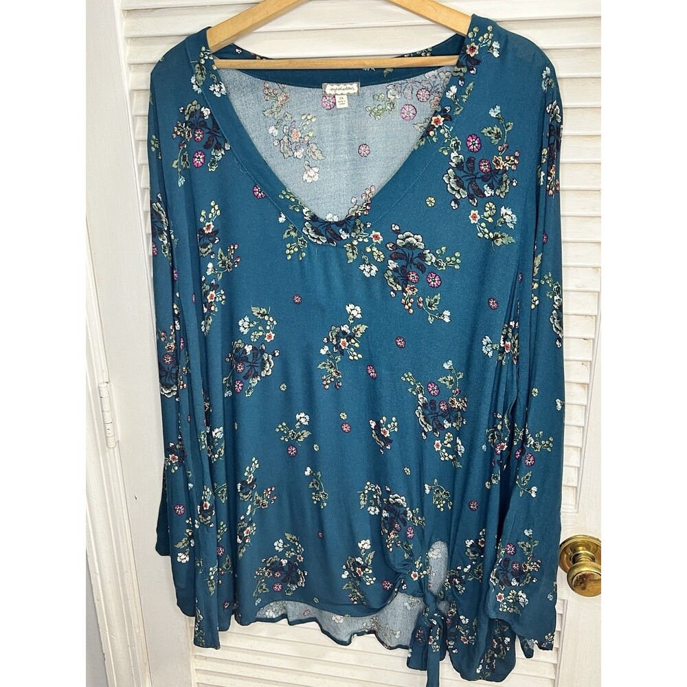 Eyeshadow Bell Sleeve Top, 2X, Rayon, Flowy, Cottagecore , Romantic , Floral